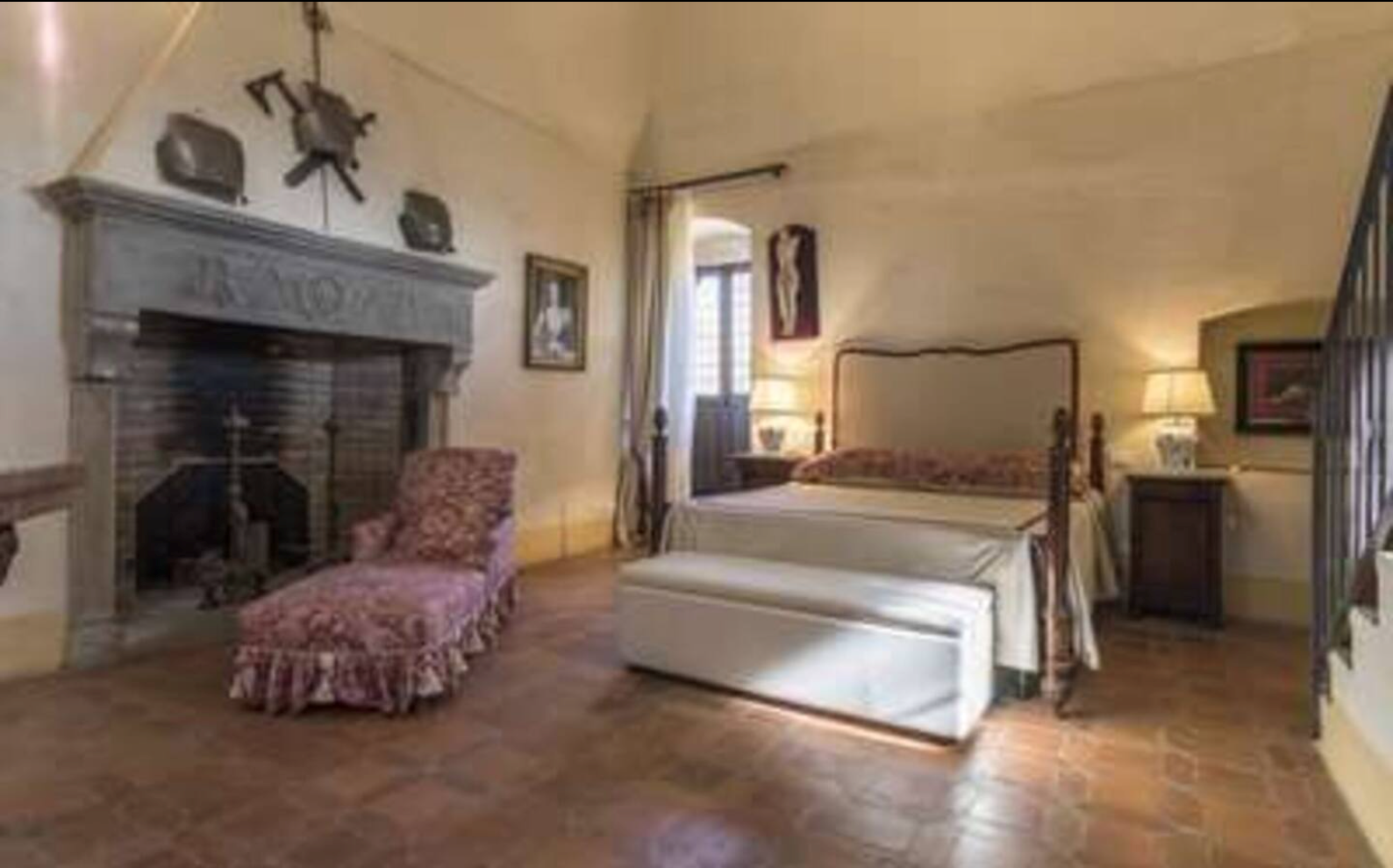 Single Bed Tuscany Retreat